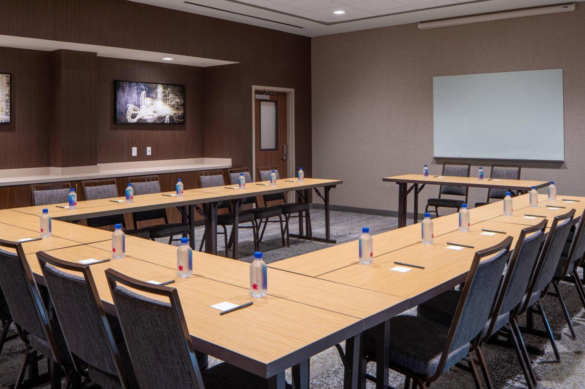 מלון Courtyard By Marriott Lafayette South מראה חיצוני תמונה