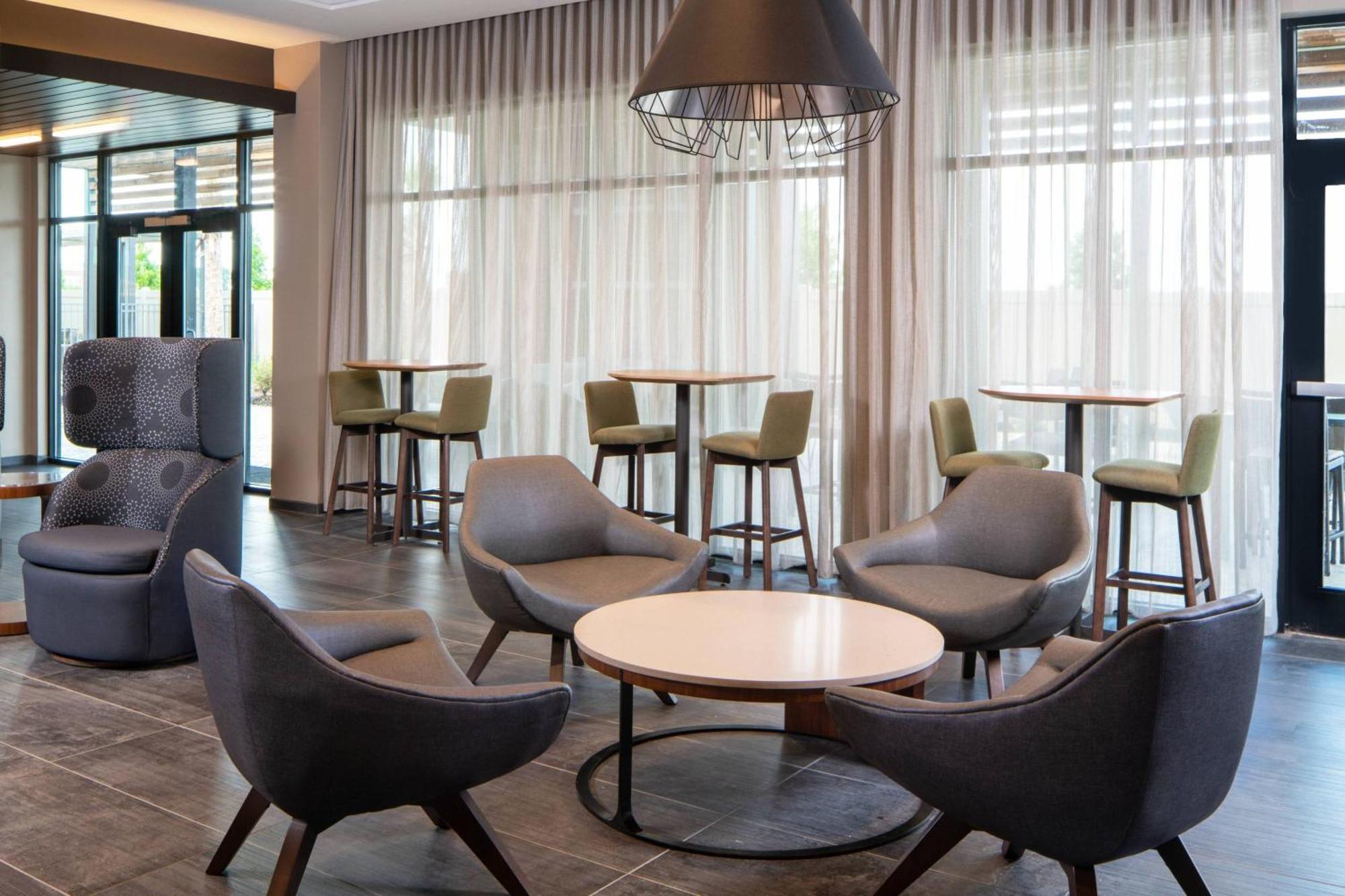 מלון Courtyard By Marriott Lafayette South מראה חיצוני תמונה
